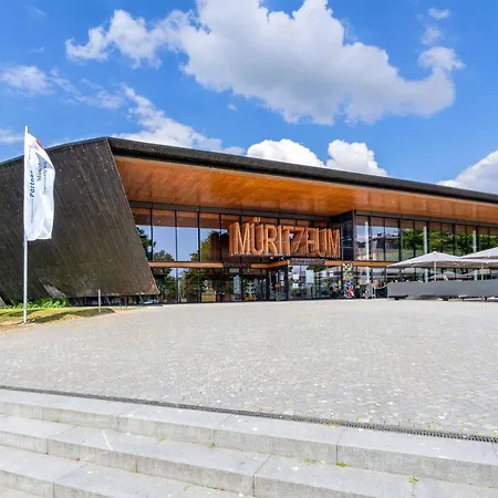 公寓 Seeadler - Gemuetliches Mit Balkon & Panoramablick Auf Mueritz